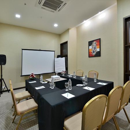 Serela Merdeka By Kagum Hotels Bandung Exteriör bild