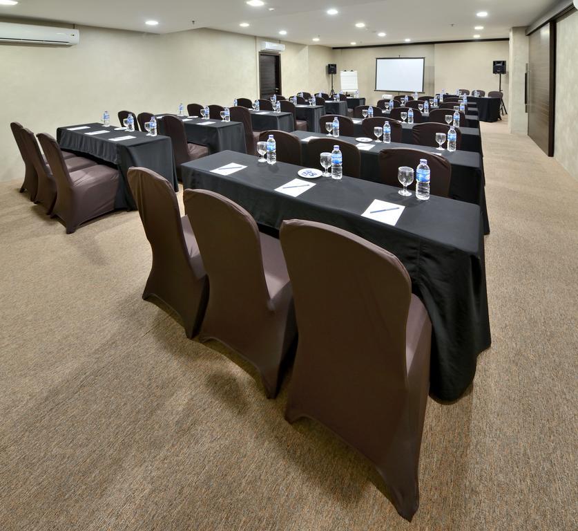 Serela Merdeka By Kagum Hotels Bandung Exteriör bild